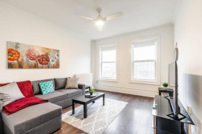 Cozy 2-Storey 2BR Apt near Parks and King St